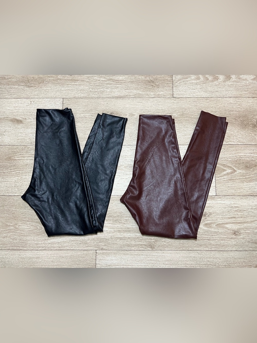 Lot 2 Commando Faux Leather Leggings - Black and Burgundy Size M (22x28)